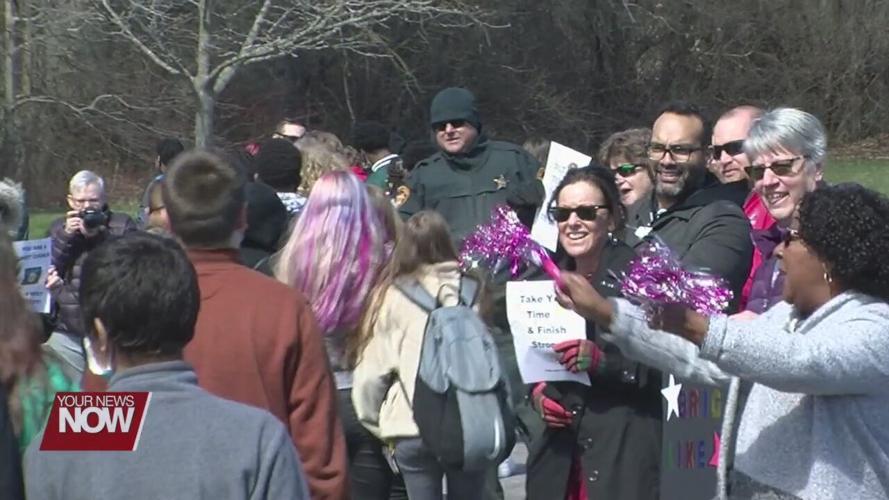 Community shows support for West Middle School students before state testing