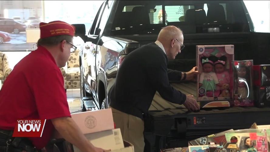 Tom Ahl Dealerships makes a generous donation to Toys for Tots