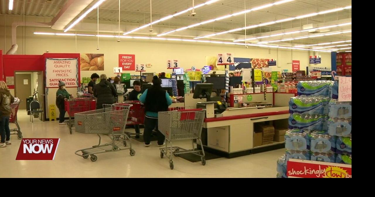 shoppers-are-stocking-up-on-food-and-supplies-ahead-of-winter-storm