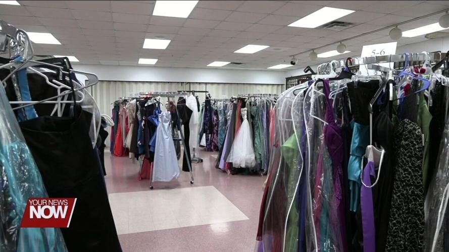 Lima Kiwanis Club's Diva's Den lets girls pick out free prom dresses