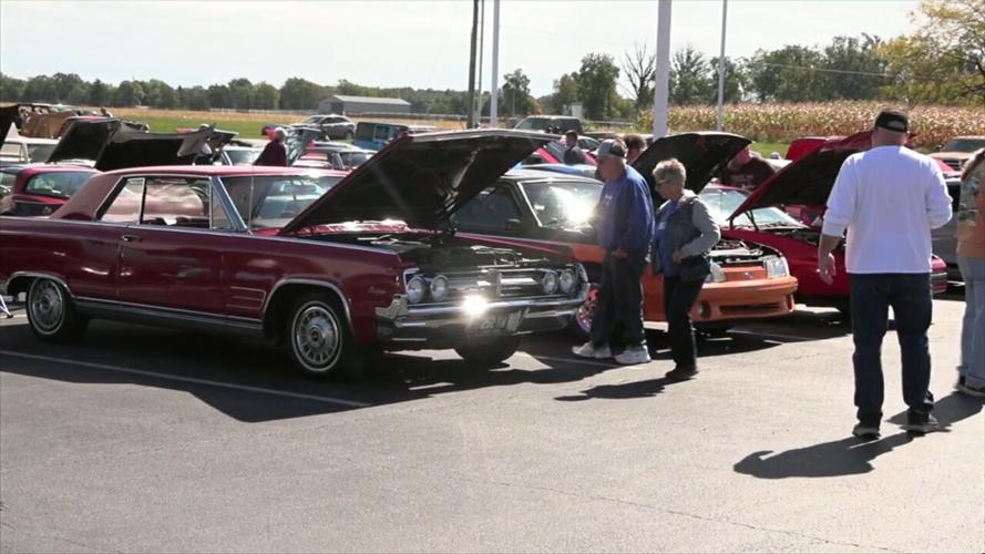 Cars and the community show up to support Veterans Food Pantry