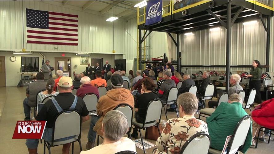 Senator Sherrod Brown campaigns in Lima and speaks with voters