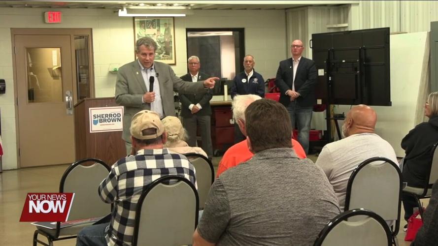 Senator Sherrod Brown campaigns in Lima and speaks with voters