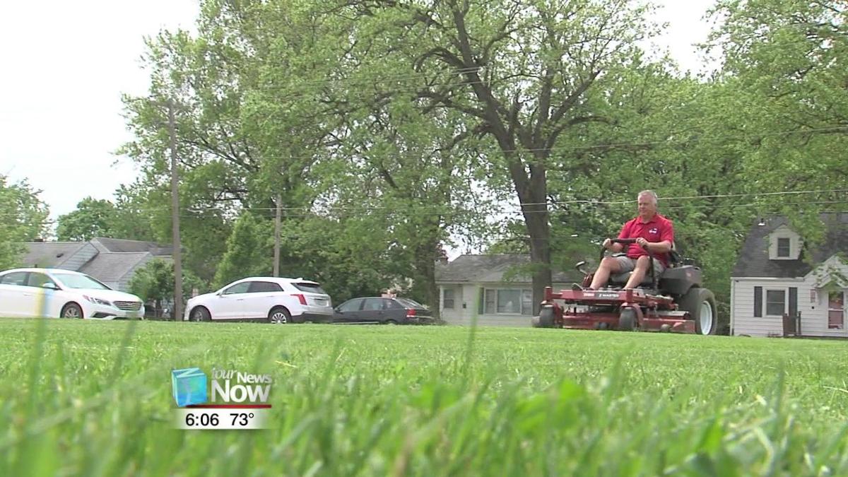 Grass Clippings Are Roadway Danger For Motorcyclists News Hometownstations Com