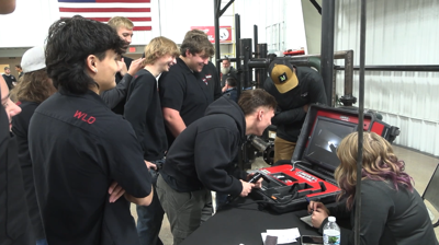 Students explore careers in welding, HVAC, and more at UA Local 776 open house