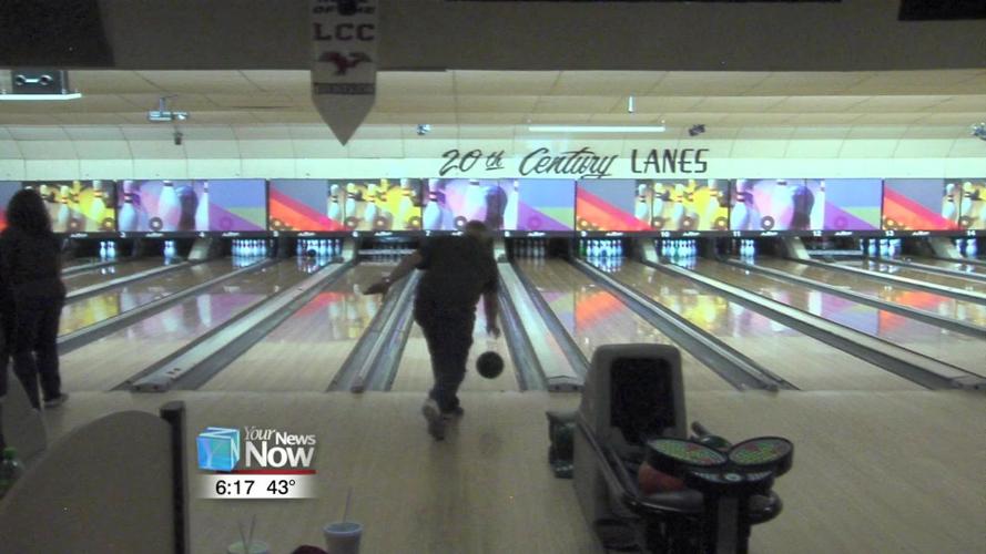 Children's Devleopmental Center host annual bowl-a-thon.jpg