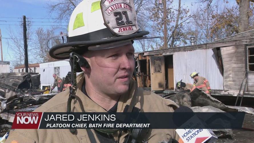 Fire in trailer park destroys two homes