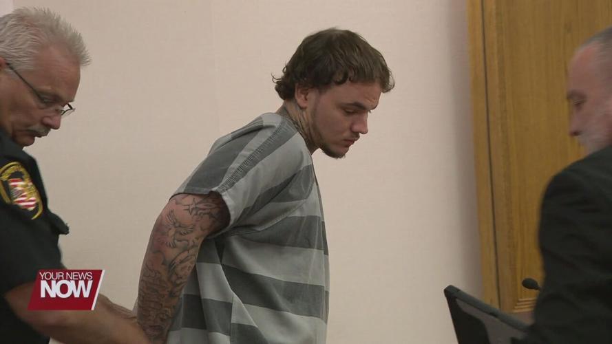 Pryor waives right to representation ahead of jury trial