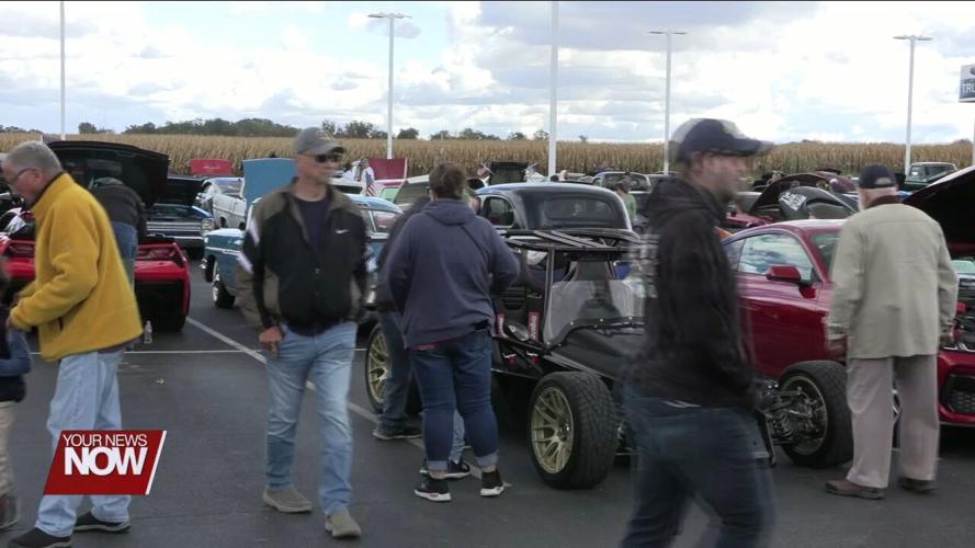 UAW Local 1219's Veterans Car Show raises money to feed area vets2.jpg