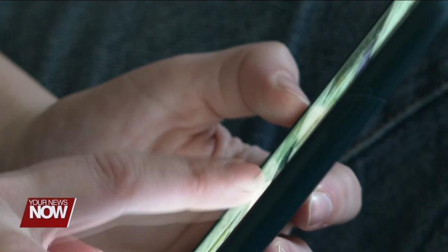 Psychologist talks about compulsive shopping