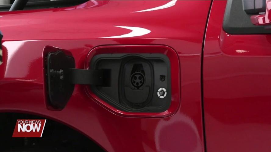 Reineke Ford of Lima holds electric vehicle information event