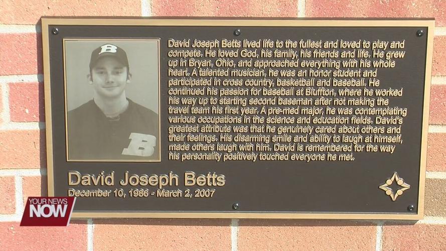 Circle of Remembrance held at Bluffton University to remember those lost in 2007 crash