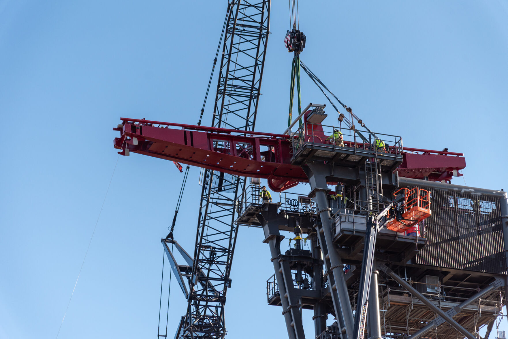 Cedar Point's Siren’s Curse construction reaches new heights with installation of tilt track