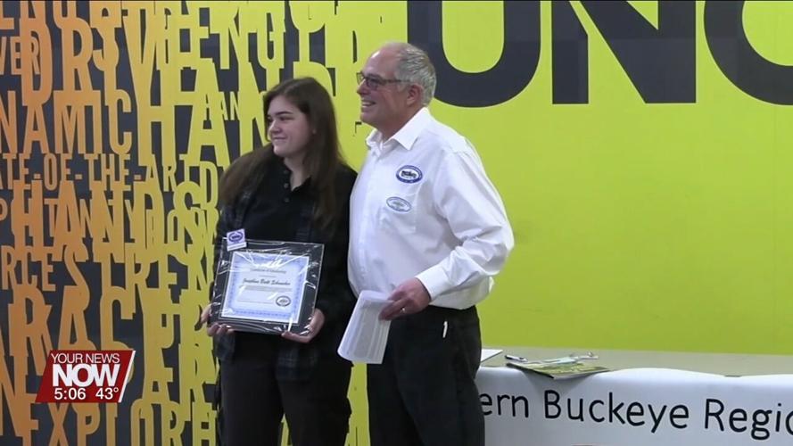 Vintage Chevy Car group gives scholarship to UNOH students