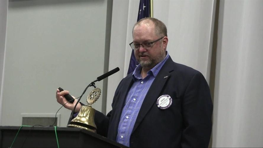 Berlin Carroll speaks to Lima Rotarians about the importance of an independent judiciary