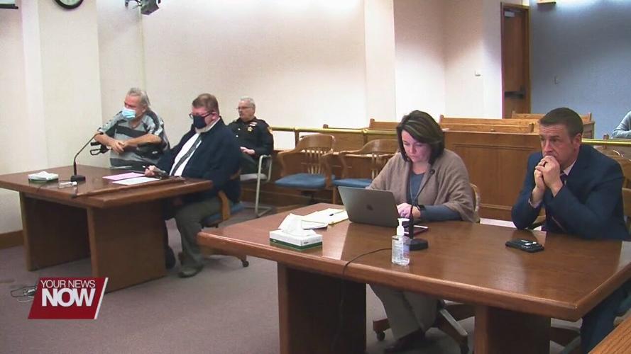 Spears pleads guilty to having sexual contact with two young girls