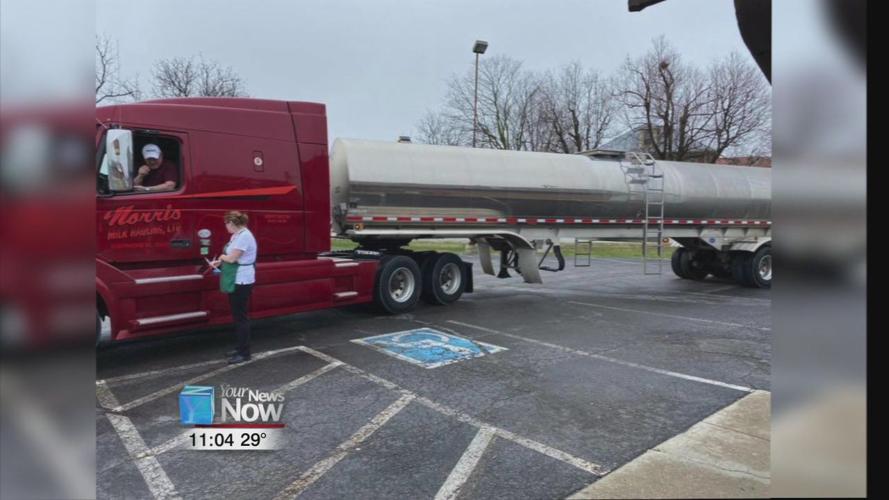 A diner in Wapakoneta goes viral after lending a helping hand to truck drivers