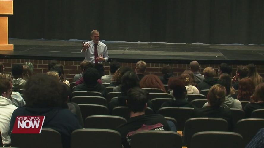 Jordan speaks to Elida students and about the investigation into Facebook and Twitter