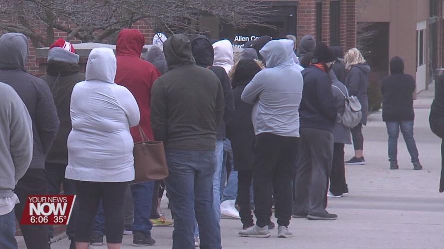 Long lines at polls as final day of early voting nears