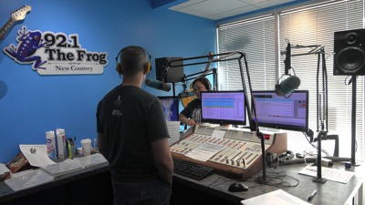 Woof Boom Radio holds radiothon to help support the treatment of childhood cancer