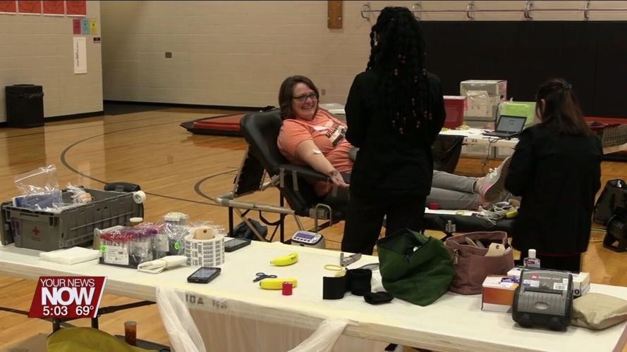 Elida FFA rolls up their sleeves to donate blood