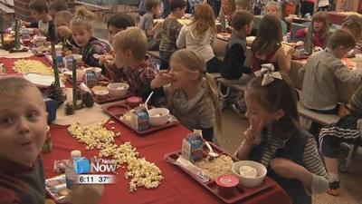 Cridersville Elementary students enjoy a Thanksgiving Feast