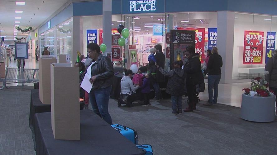 KidX Club noon year's eve balloon drop