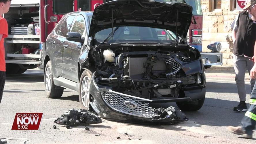 Only minor injuries after one car rolls over in two-vehicle crash in downtown Lima