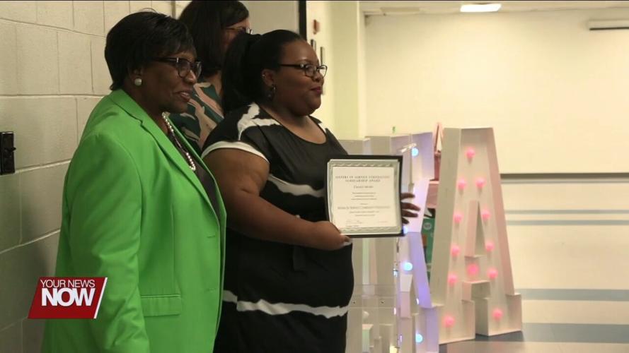 Lima's Alpha Kappa Alpha Sorority gives scholarships to 12 local students