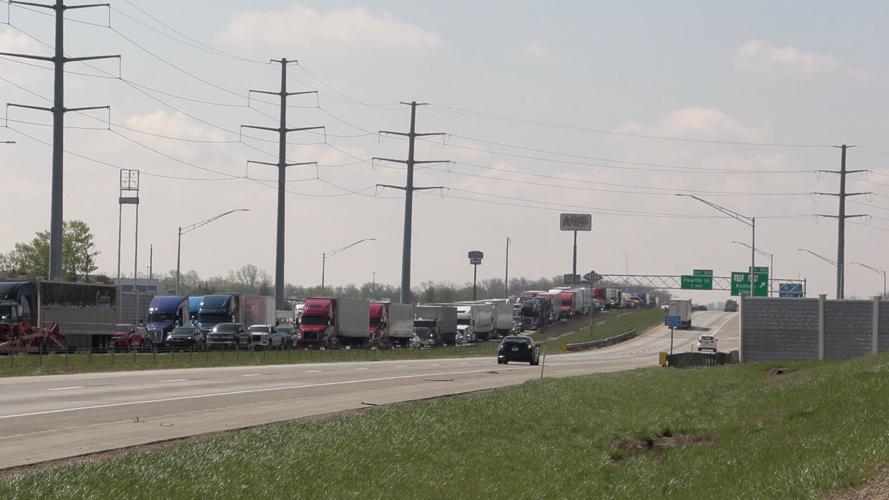 Northbound I-75 between 309 and Reservoir Road closed due to crash involving multiple semis
