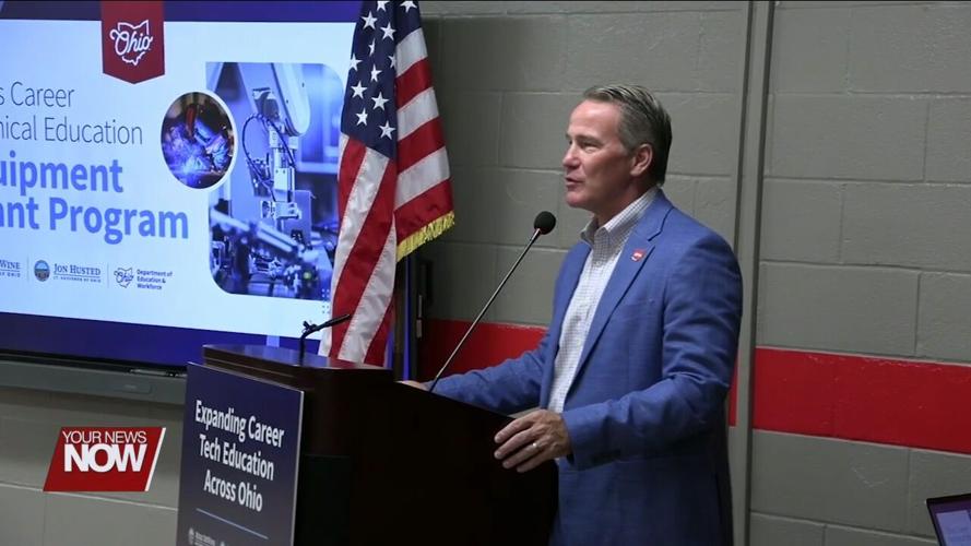 Lt. Gov. Husted announces grant while touring Apollo Career Center's robotics lab