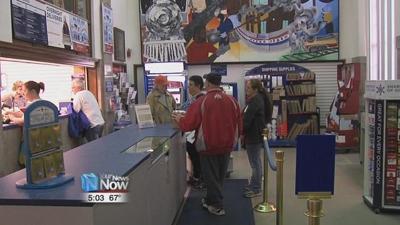 Mailing tips for last minute taxpayers