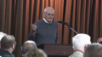 Former Marine One pilot shares story of service and duty with Allen Co. Republicans