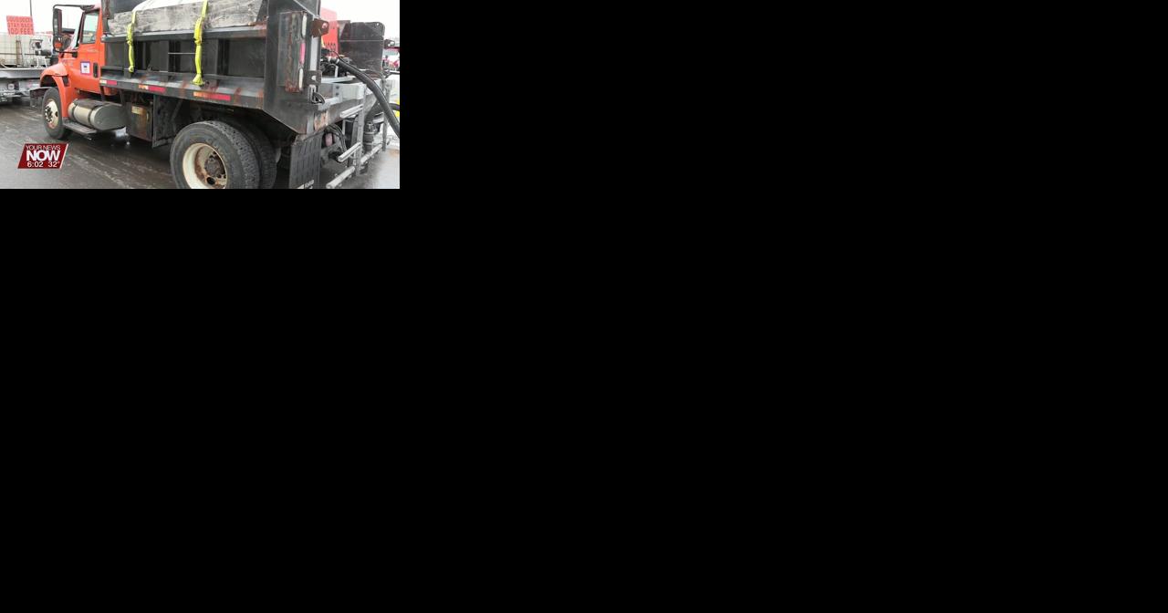 Road crews preparing for forecasted freezing rain - Vimarsana News