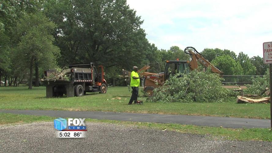 AEP working on restoring power to Lima area 1.jpg