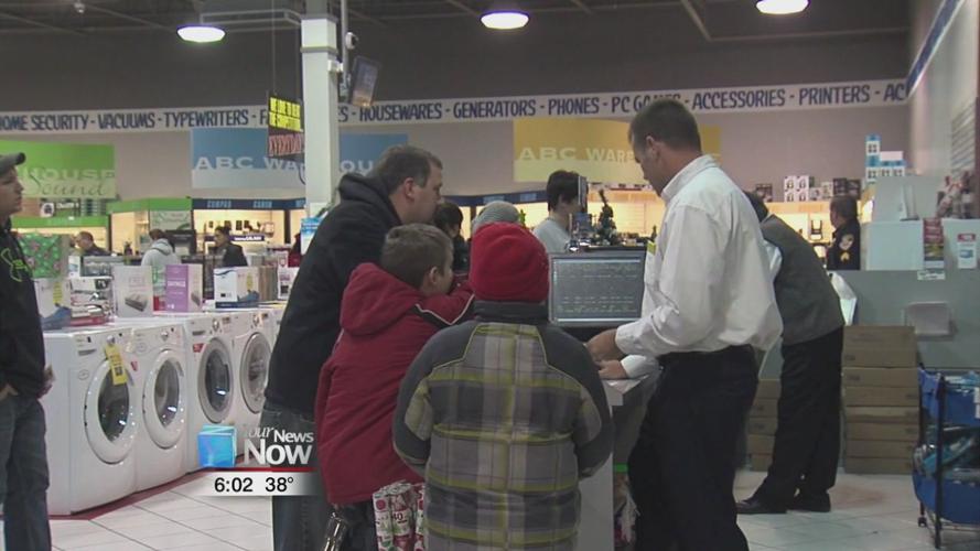 Shopping in-store or online, these are the tips you need to stay safe.jpg