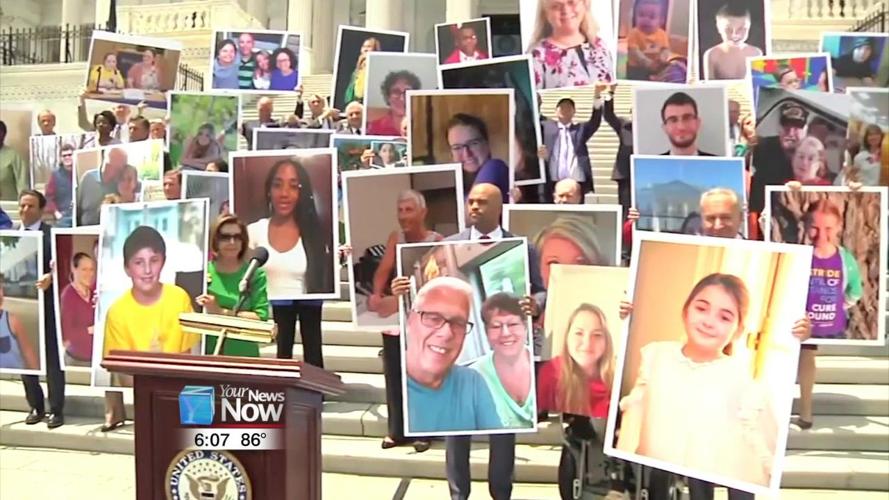 Senator Sherrod Brown pushes to keep Affordable Care Act.jpg