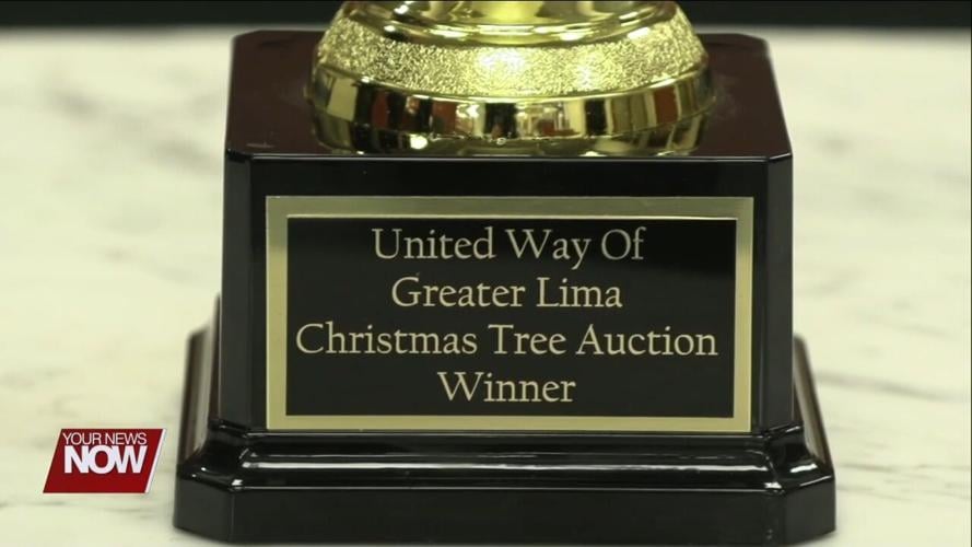 Lima's United Way awards "Traveling Christmas Tree Trophy" to The Union Bank Co.