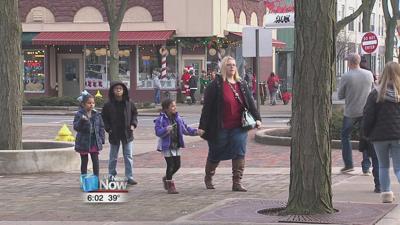 Downtown Lima kick off Happy Who-li-day Festival