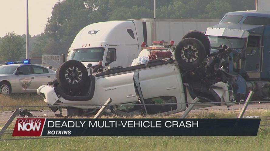 2 people dead following multi-vehicle crash in Botkins