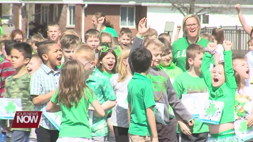 Shawnee Elmwood students get outside to enjoy weather during Daily Mile event