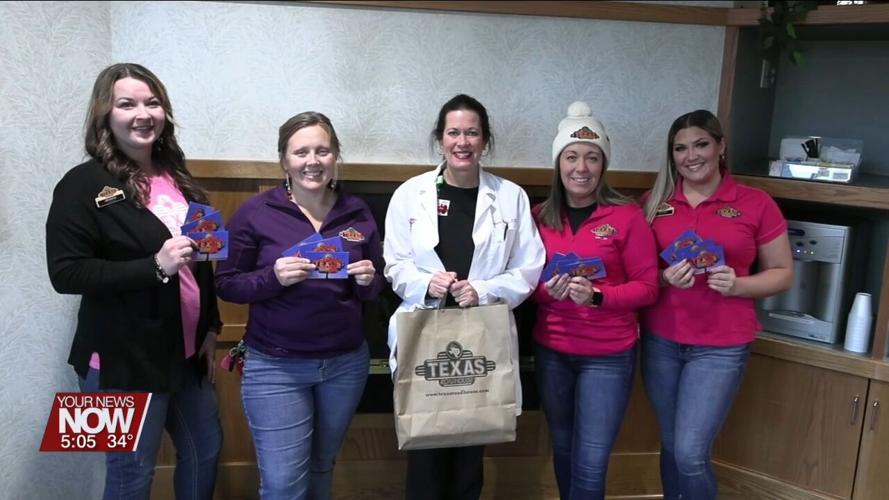 Lima's Texas Roadhouse donates gift cards to benefit those impacted by breast cancer