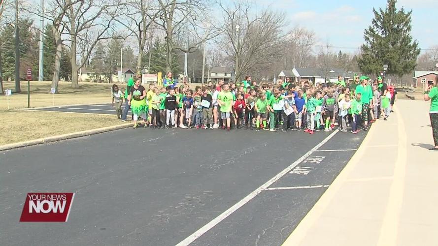 Shawnee Elmwood students get outside to enjoy weather during Daily Mile event