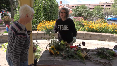 Brown Bag Series concludes: Gardeners inspired to use yard plants for seasonal decor