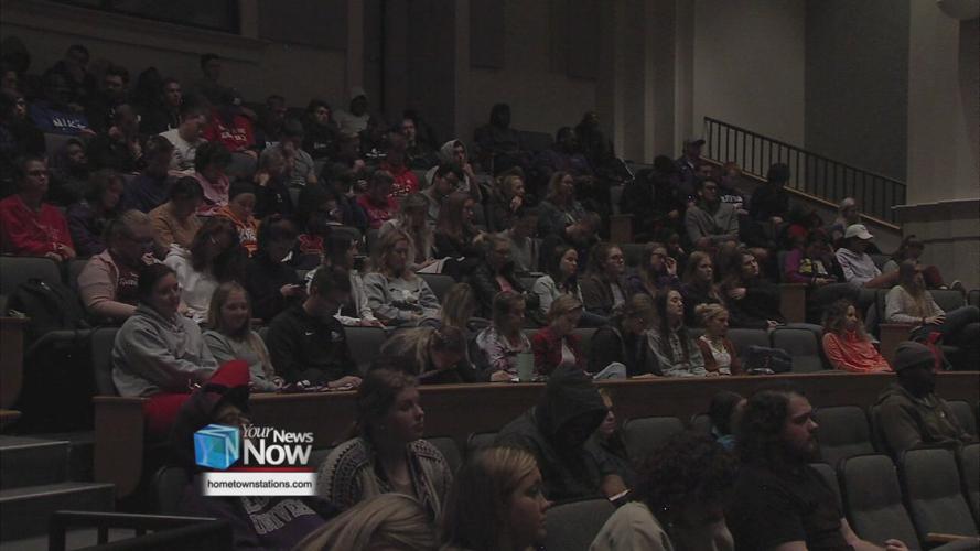 Keith Faber speaks to Bluffton students about checks and balances
