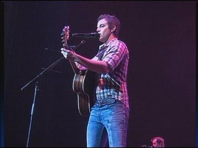 Easton Corbin Concert Raises Money for St. Jude's