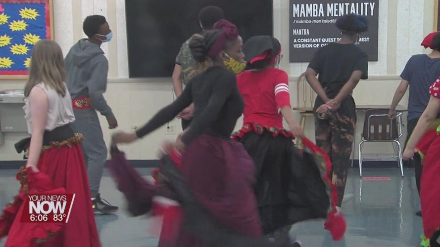 Dancing & acting lessons in Youth for Change session