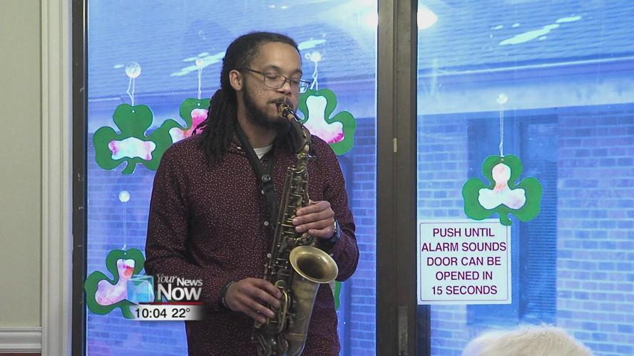 Lost Creek residents listen to live jazz while enjoying southern style dishes