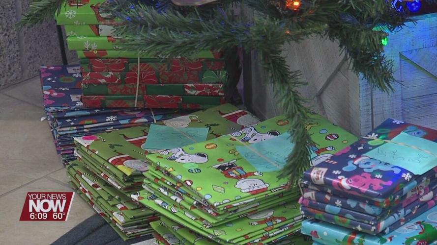 Books donated to Putnam County Elementary Schools by Leipsic Community Center