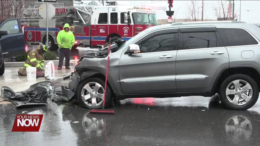 Two transported to hospital after crash at Spring and Union intersection